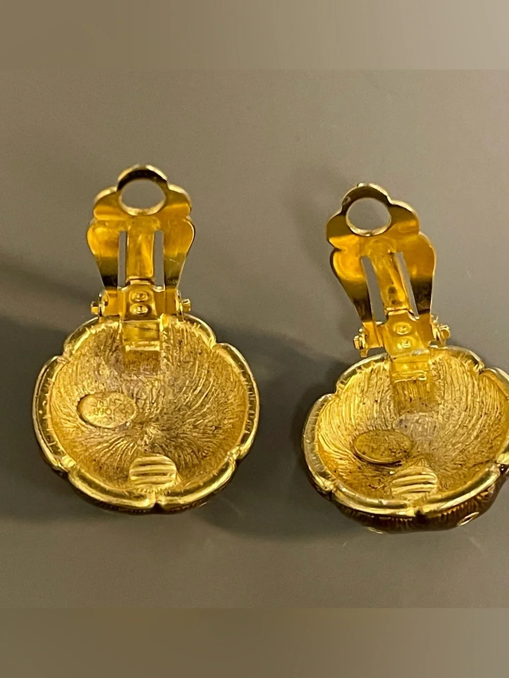 Vintage Joan Rivers Fall Turtle Shell Clip-On Earrings Gold Tone Amber Enamel